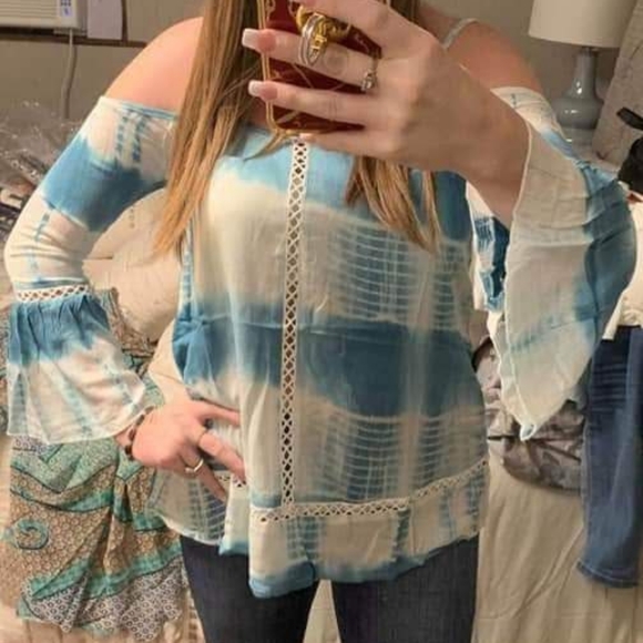 Basic Top - Picture 2 of 4